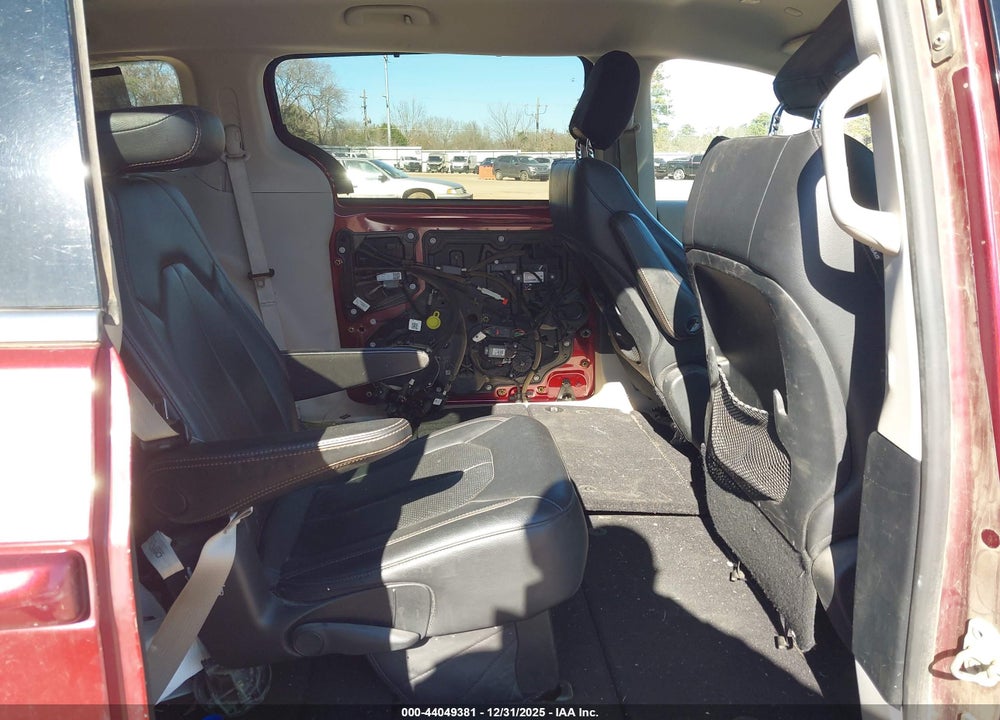 2020 CHRYSLER PACIFICA TOURING L VIN: 2C4RC1BGXLR128254