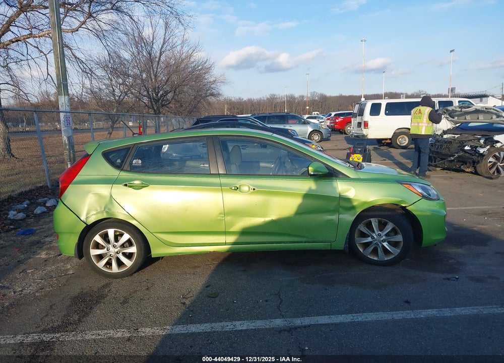 2013 HYUNDAI ACCENT SE VIN: KMHCU5AEXDU091006