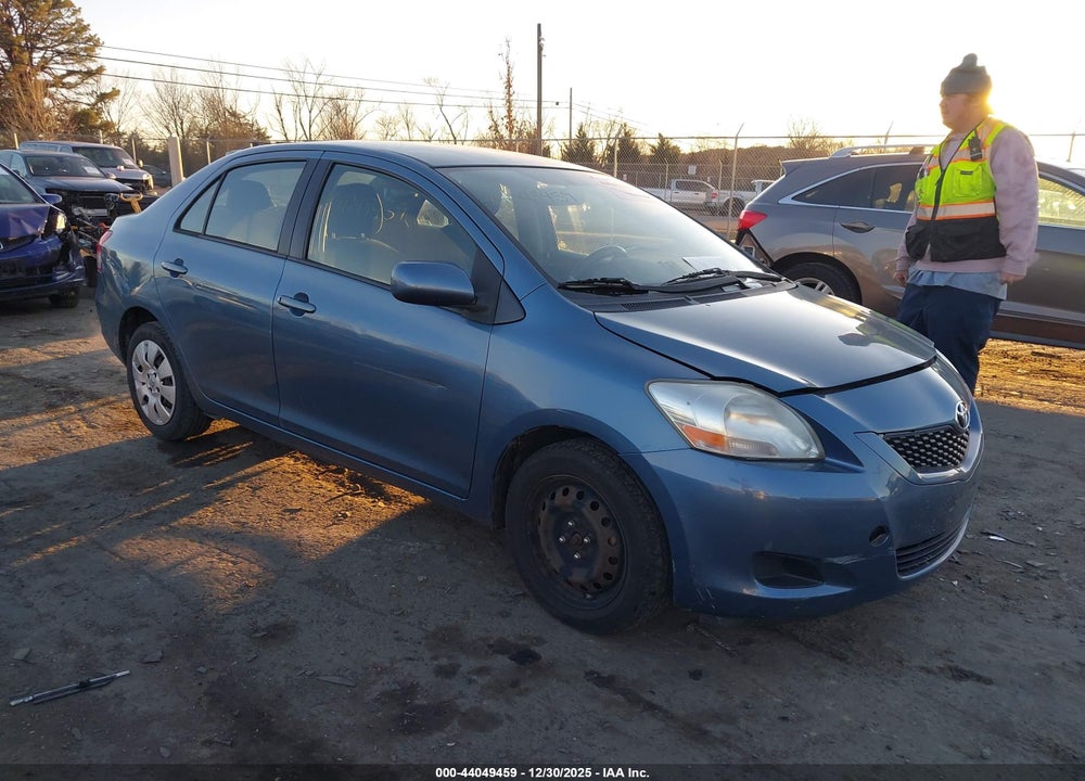2012 TOYOTA YARIS VIN: JTDBT4K33CL011107