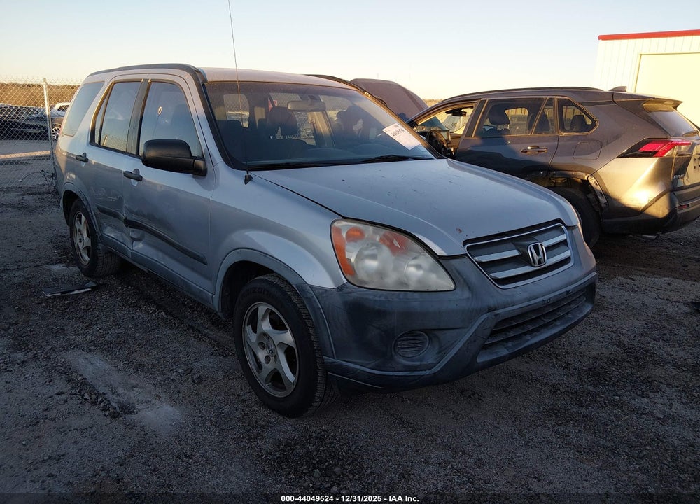 2005 HONDA CR-V LX VIN: JHLRD68575C012153