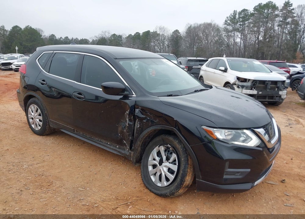 2017 NISSAN ROGUE S VIN: JN8AT2MT6HW406180