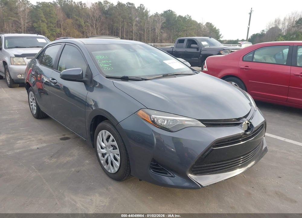 2018 TOYOTA COROLLA LE VIN: 2T1BURHE2JC031730