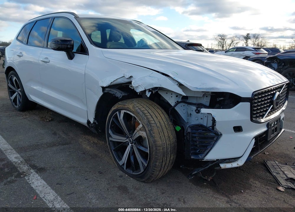 2022 VOLVO XC60 B6 R-DESIGN VIN: YV4062RM6N1905972