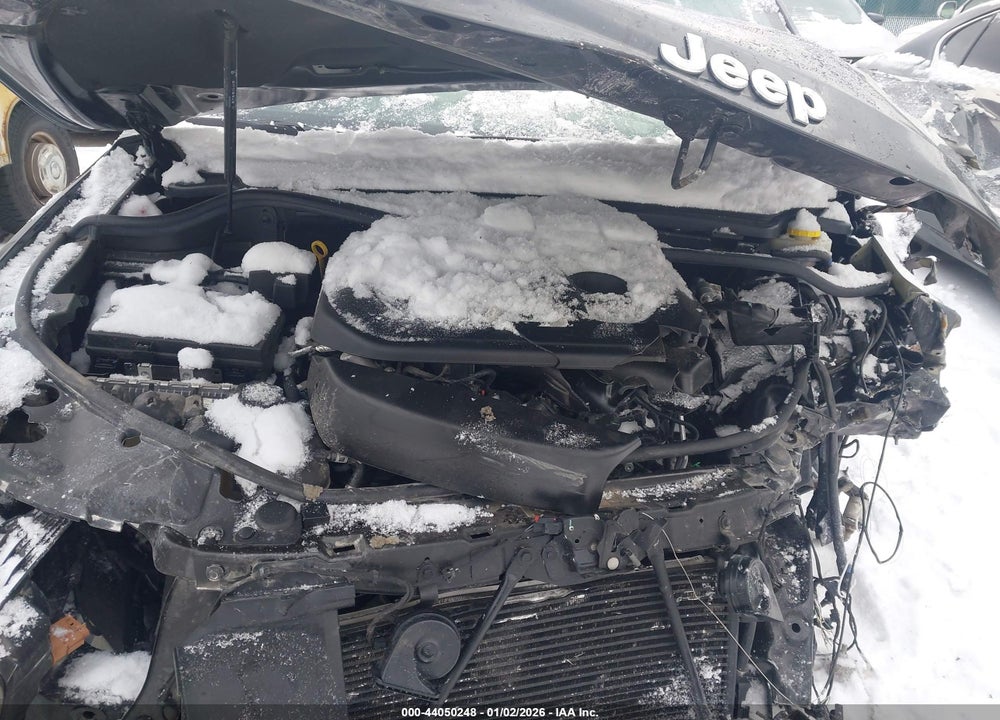 2020 JEEP GRAND CHEROKEE LAREDO E 4X4 VIN: 1C4RJFAG2LC313072
