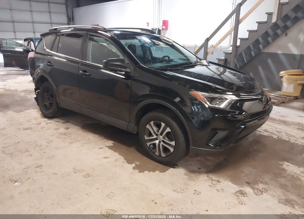 2018 TOYOTA RAV4 LE VIN: 2T3ZFREV9JW436177