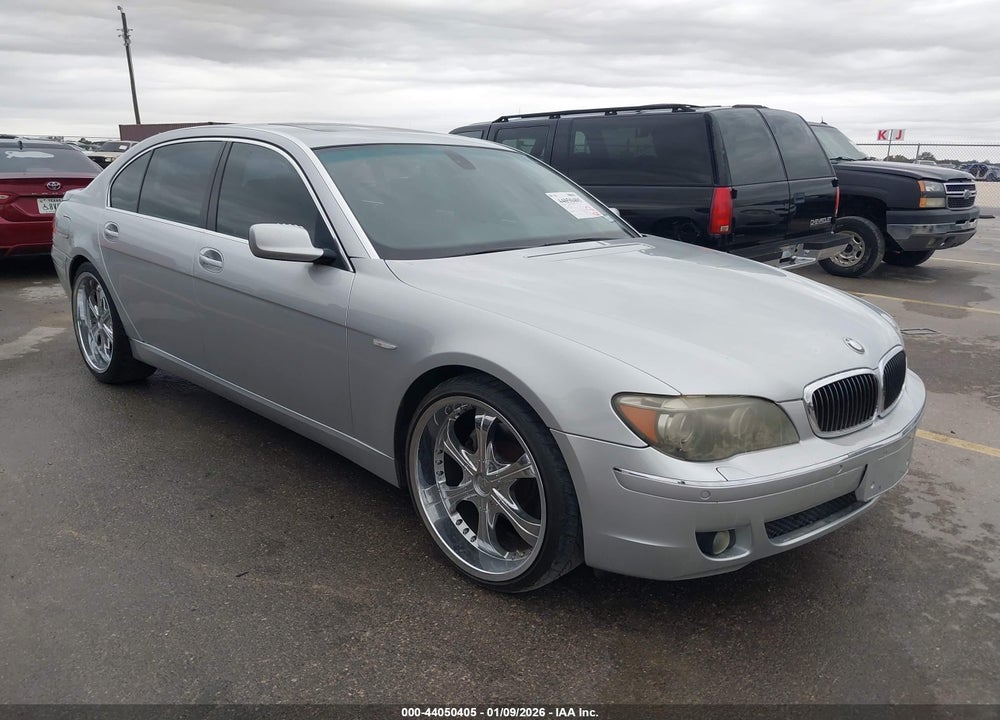 2008 BMW 750LI VIN: WBAHN83538DT81855