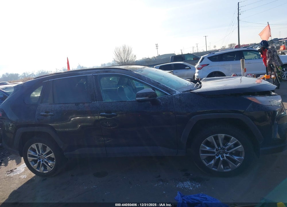 2024 TOYOTA RAV4 XLE PREMIUM VIN: 2T3A1RFV7RW409940