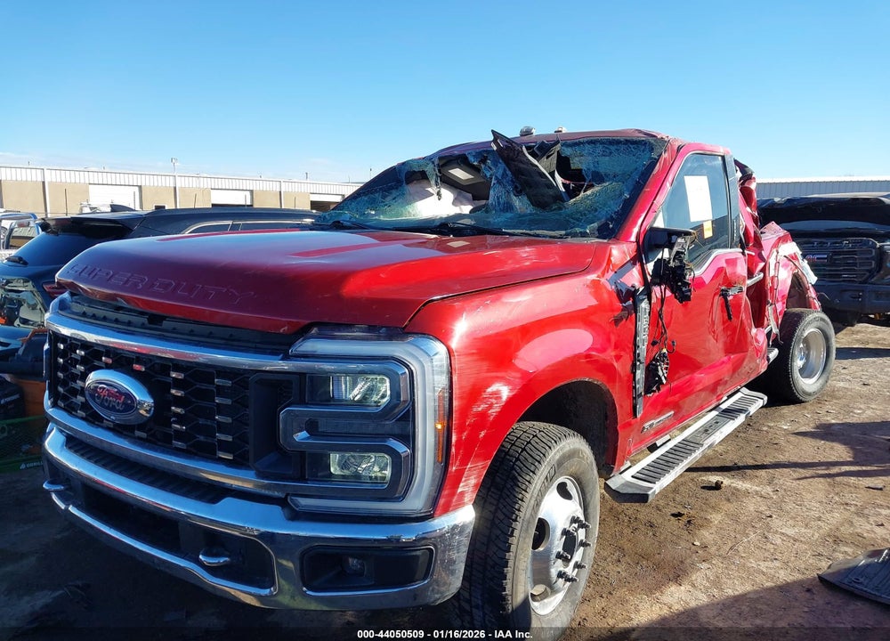 2024 FORD F-350 LARIAT VIN: 1FT8W3DT0REC11724