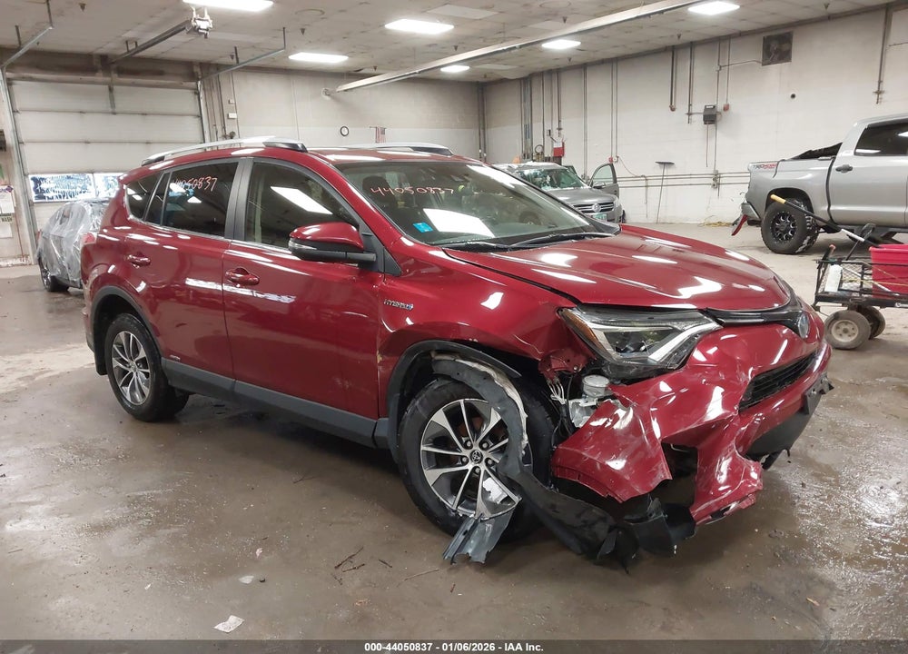 2018 TOYOTA RAV4 HYBRID XLE VIN: JTMRJREV6JD239284