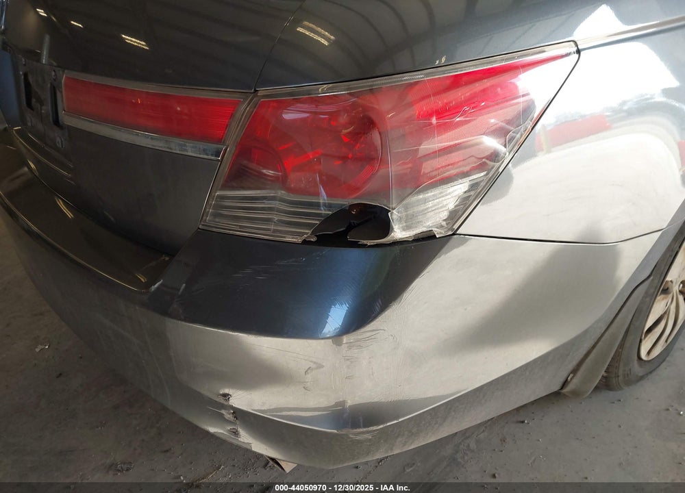2011 HONDA ACCORD 2.4 LX VIN: 1HGCP2F33BA108228