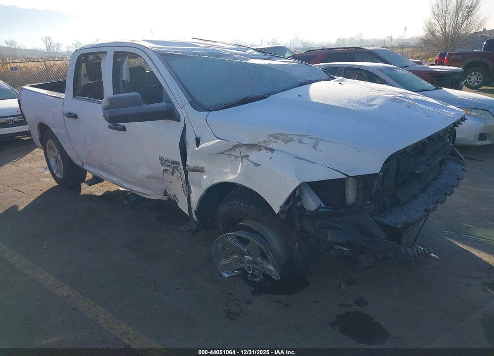 2016 RAM 1500 EXPRESS VIN: 3C6RR7KT8GG302131