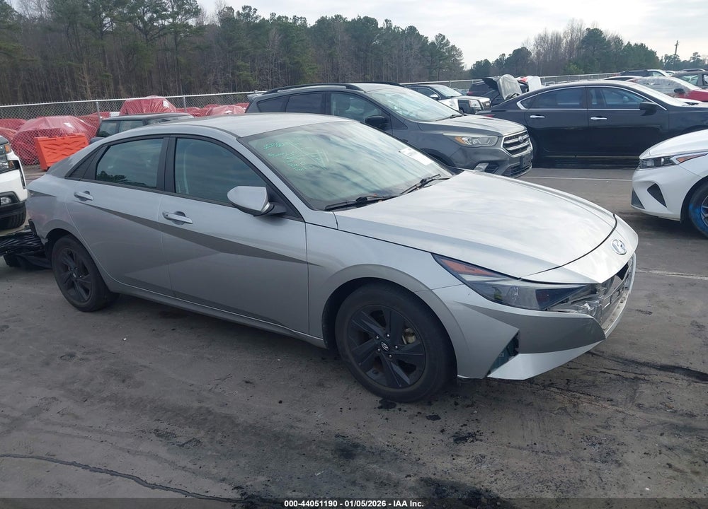 2022 HYUNDAI ELANTRA SEL VIN: 5NPLM4AGXNH071091