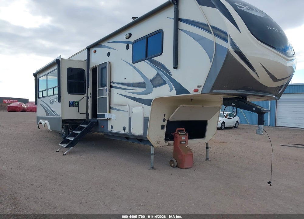 2019 GRAND DESIGN SOLITUDE 37' GOOSENECK TRAVEL TRAILER VIN: 573FS4224K1112008