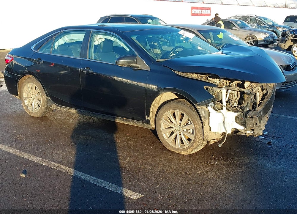 2015 TOYOTA CAMRY XLE VIN: 4T1BF1FK7FU930464