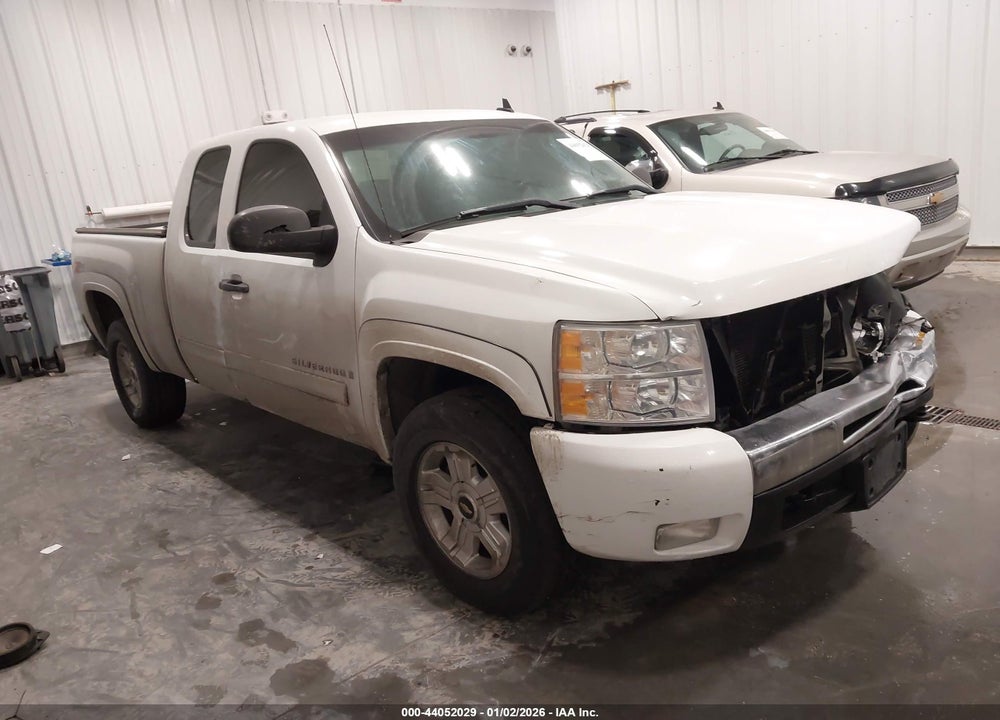 2009 CHEVROLET SILVERADO 1500 LT VIN: 1GCEK29089Z143446