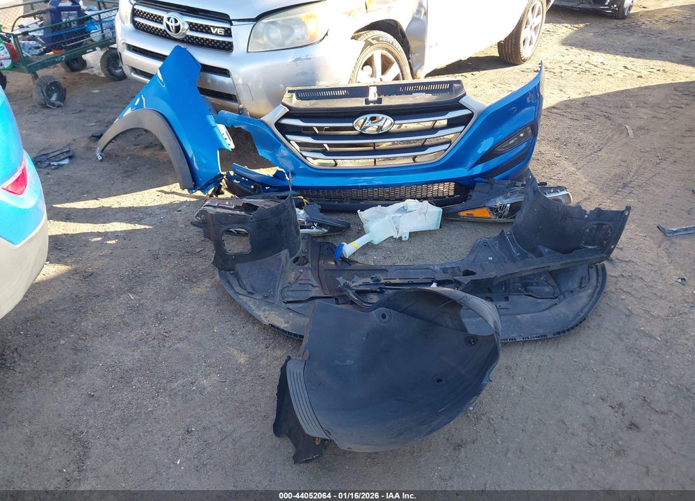 2017 HYUNDAI TUCSON SE VIN: KM8J3CA43HU296193