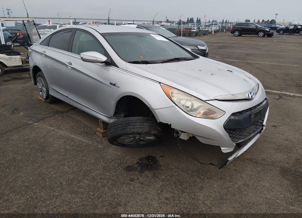 2015 HYUNDAI SONATA HYBRID VIN: KMHEC4A46FA137349