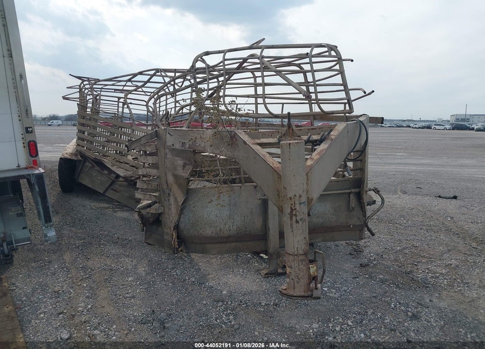 1999 CONTRACT MANUFACTURING UNKNOWN VIN: 49TSG3230X1039774