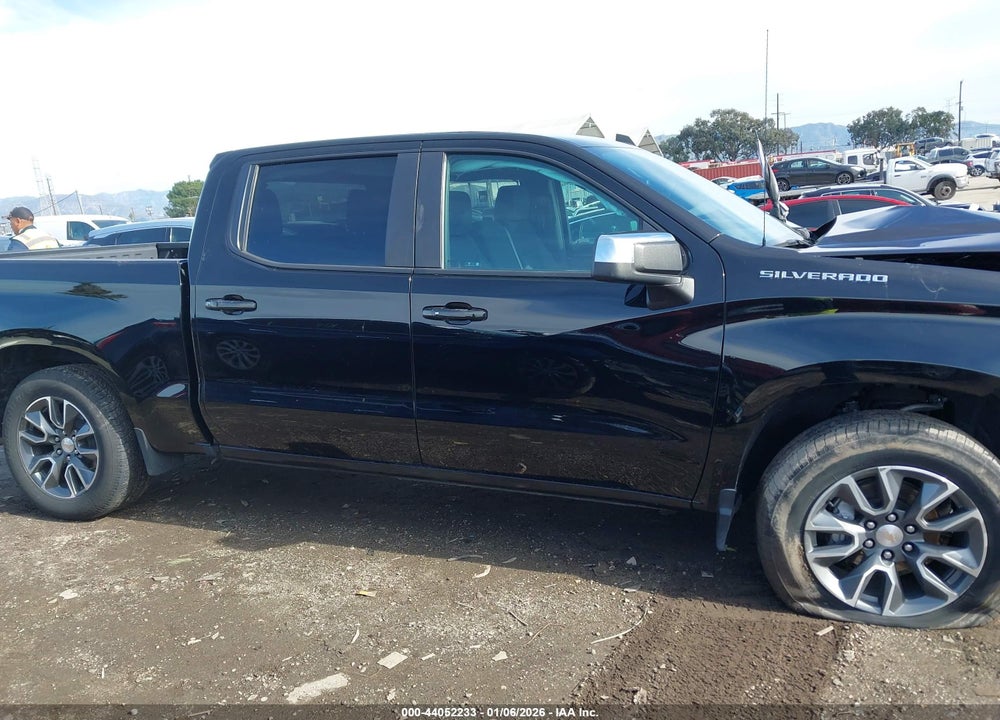 2023 CHEVROLET SILVERADO 1500 4WD  SHORT BED LT WITH 2FL VIN: 3GCPDKEKXPG262588
