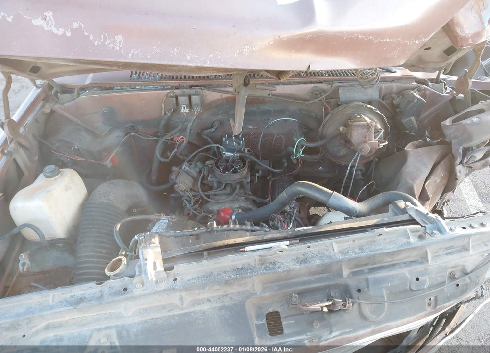 1988 CHEVROLET SUBURBAN R20 VIN: 1GNGR26K1JF166767