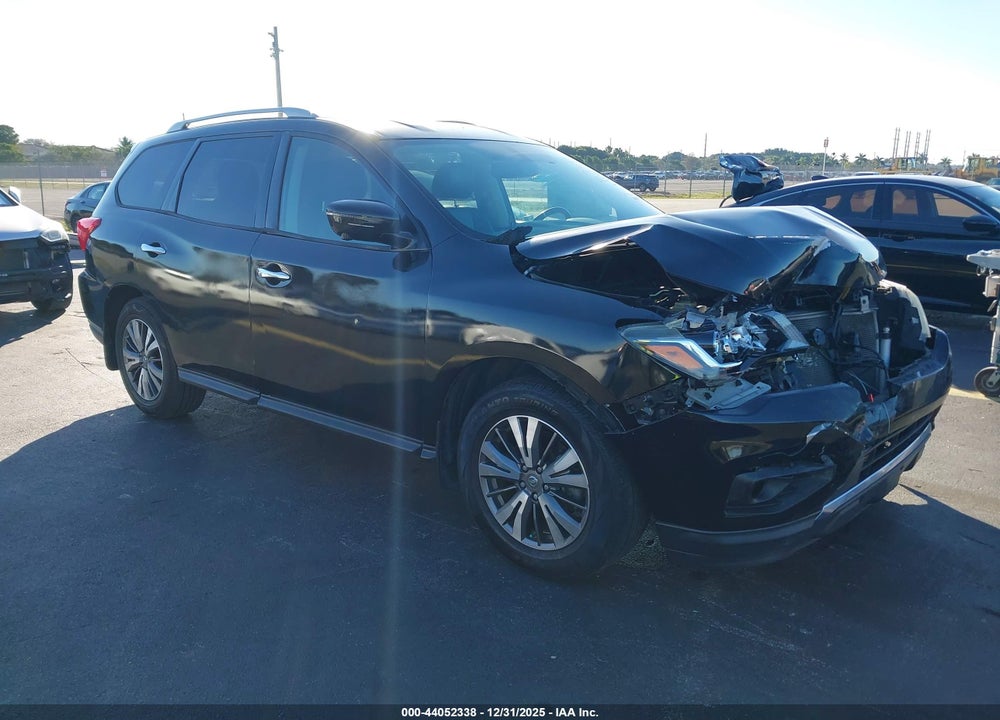 2017 NISSAN PATHFINDER SL VIN: 5N1DR2MN9HC668961