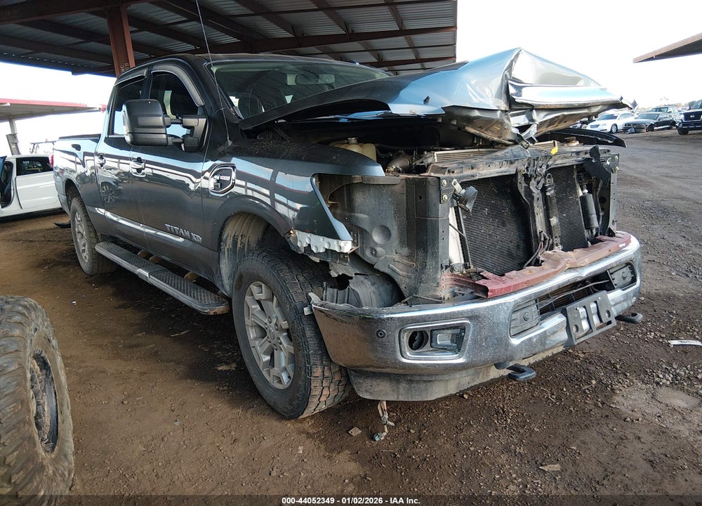 2017 NISSAN TITAN XD SV DIESEL VIN: 1N6BA1F48HN508198
