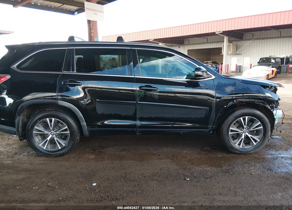 2016 TOYOTA HIGHLANDER XLE V6 VIN: 5TDJKRFH4GS502114