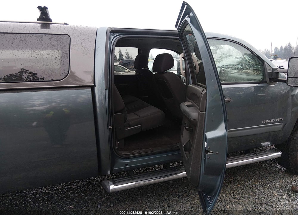 2011 GMC SIERRA 3500HD SLE VIN: 1GT423C82BF163070