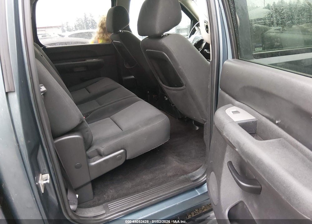 2011 GMC SIERRA 3500HD SLE VIN: 1GT423C82BF163070