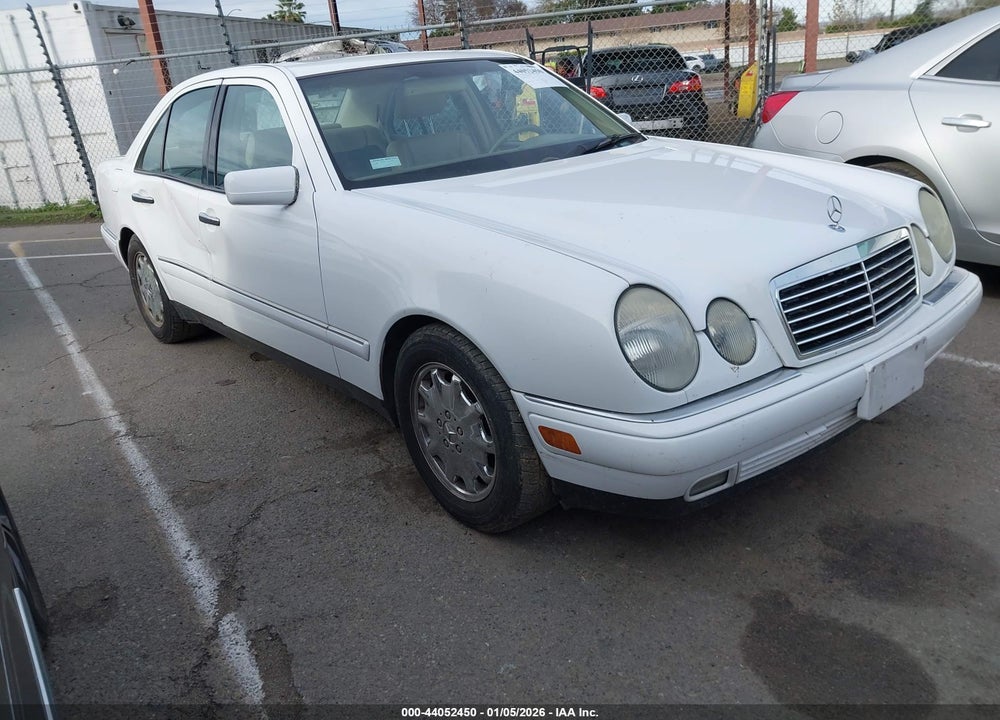 1999 MERCEDES-BENZ E 320 VIN: WDBJF65H8XA848568