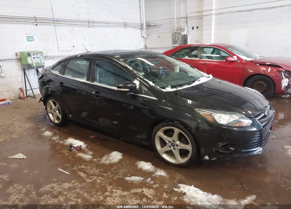 2013 FORD FOCUS TITANIUM VIN: 1FADP3J20DL151851