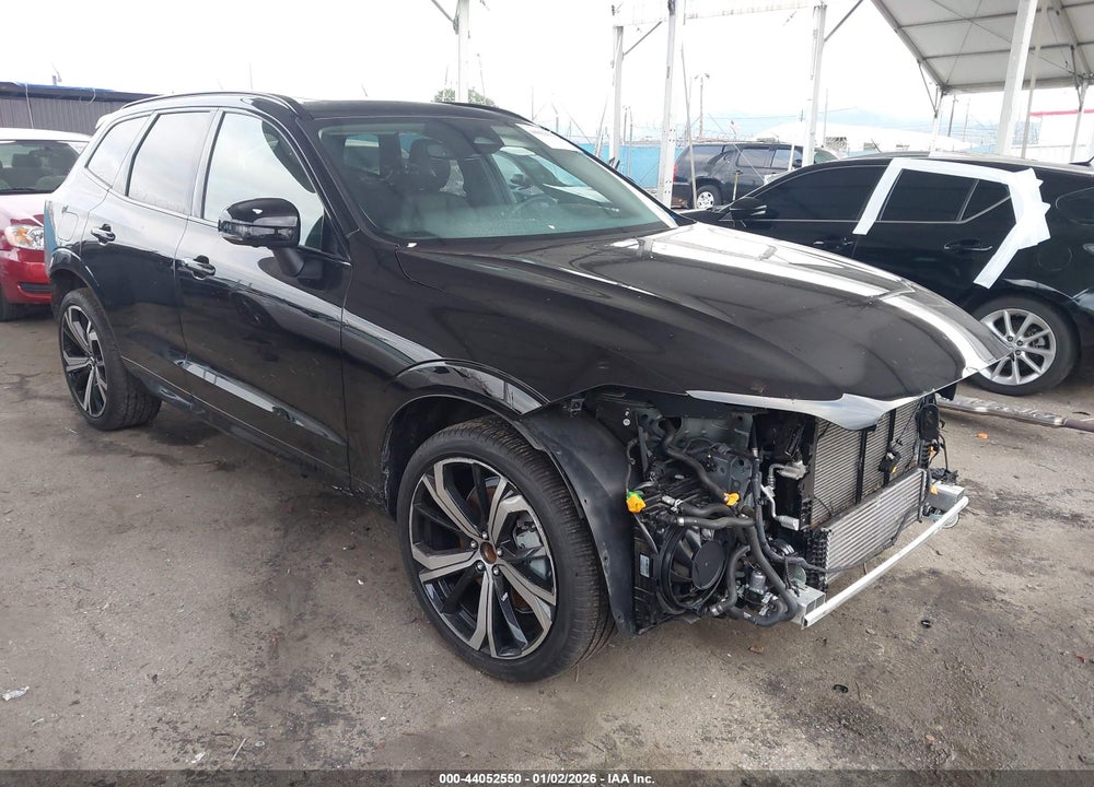 2024 VOLVO XC60 RECHARGE PLUG-IN HYBRID T8 ULTIMATE DARK THEME VIN: YV4H60DM3R1944927