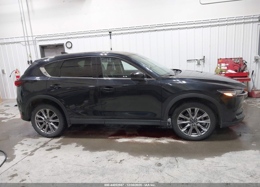 2021 MAZDA CX-5 GRAND TOURING VIN: JM3KFBDM3M0390332