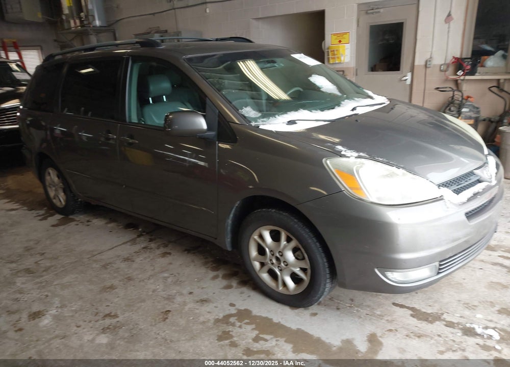 2005 TOYOTA SIENNA XLE VIN: 5TDZA22C75S267891
