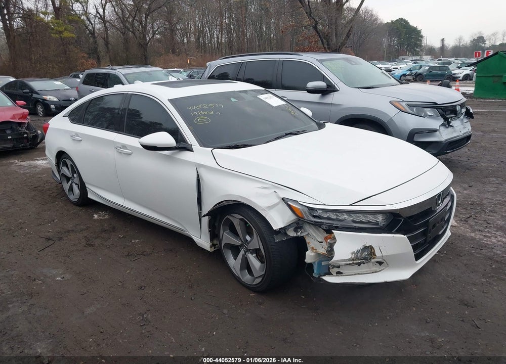 2019 HONDA ACCORD TOURING 2.0T VIN: 1HGCV2F92KA026730