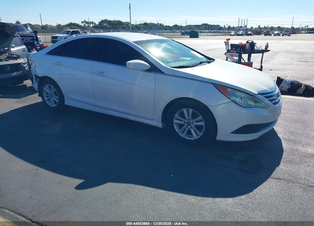 2014 HYUNDAI SONATA GLS VIN: 5NPEB4ACXEH849675
