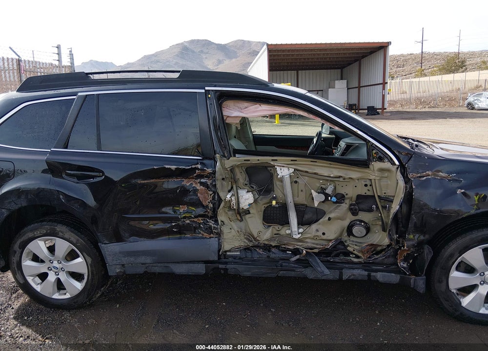 2011 SUBARU OUTBACK 2.5I LIMITED VIN: 4S4BRBKC5B3443680