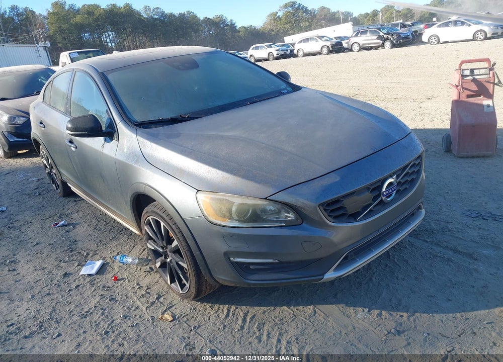 2016 VOLVO S60 CROSS COUNTRY T5 PLATINUM VIN: YV4612UM3G2000585
