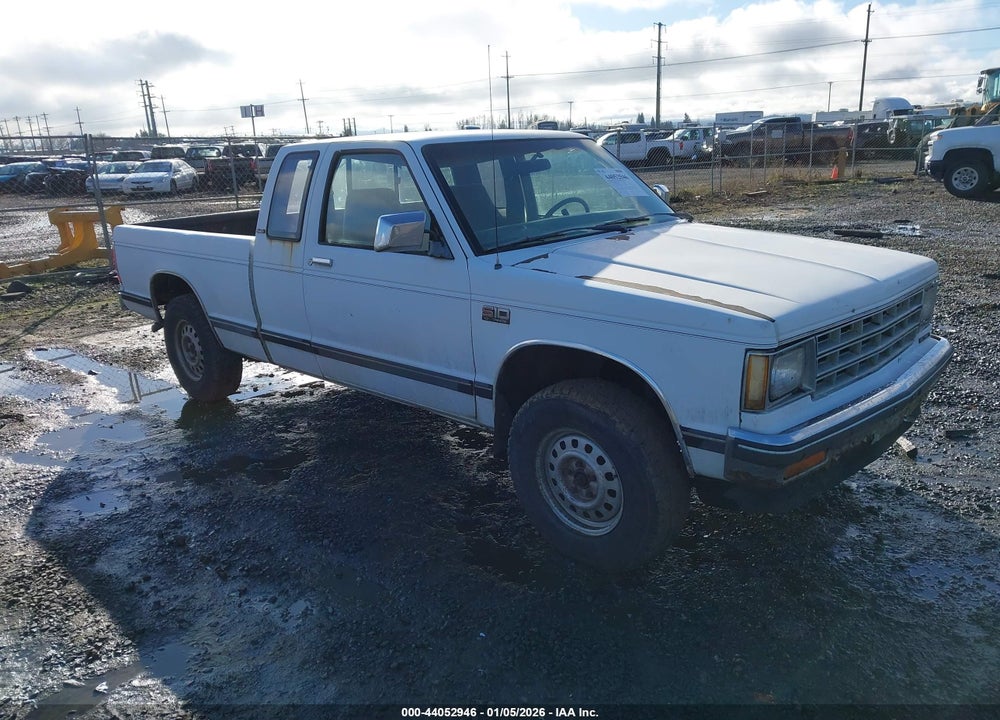 1985 CHEVROLET S TRUCK S10 VIN: 1GCCT14B1F8237788
