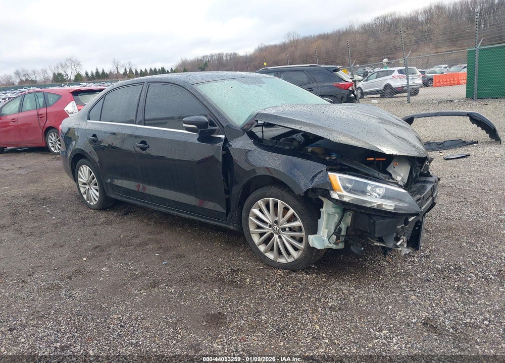 2012 VOLKSWAGEN JETTA 2.5L SEL VIN: 3VWLP7AJ4CM396005
