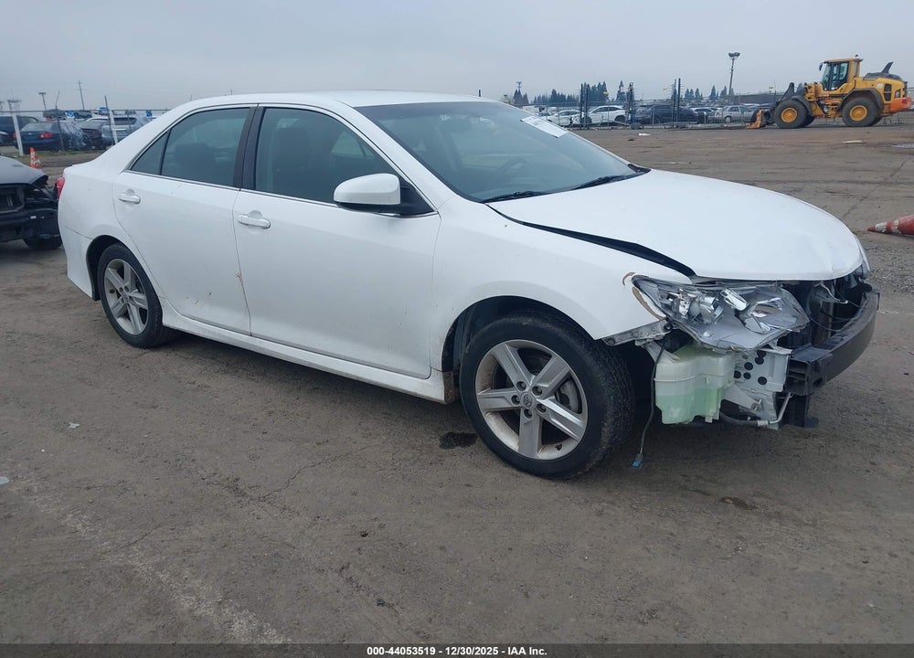 2014 TOYOTA CAMRY SE VIN: 4T1BF1FK8EU416847