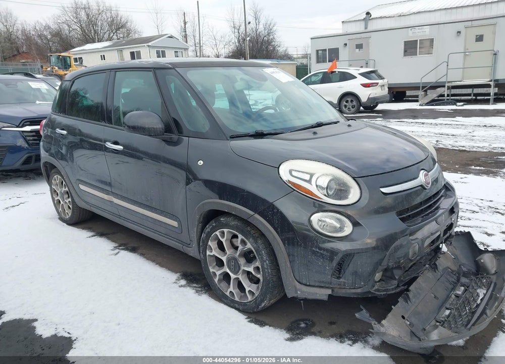 2014 FIAT 500L TREKKING VIN: ZFBCFADH9EZ019086
