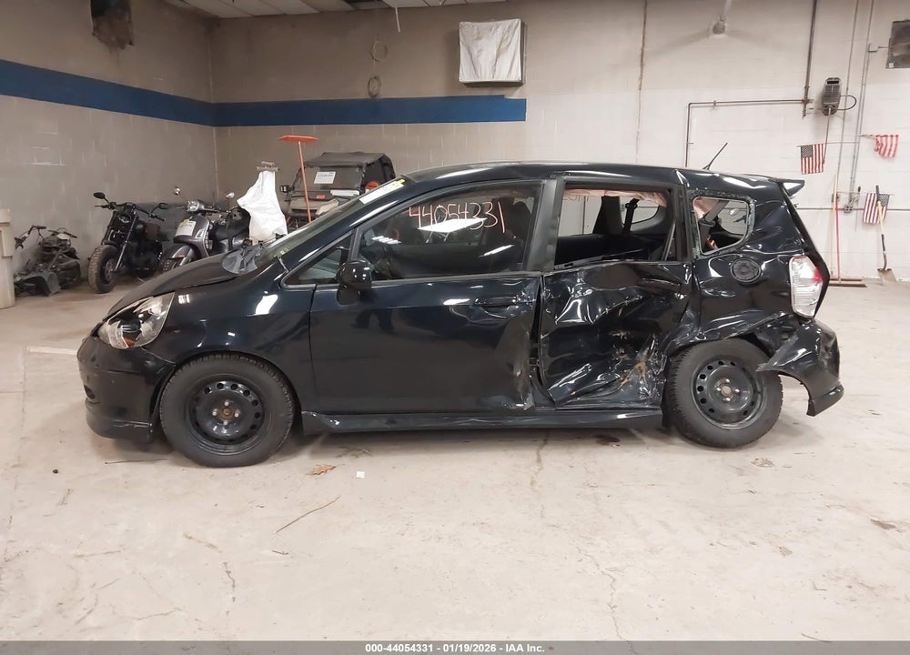 2008 HONDA FIT SPORT VIN: JHMGD386X8S022633