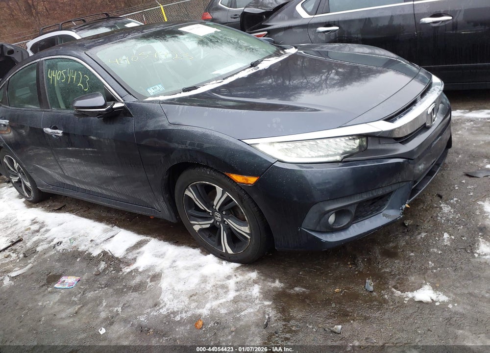 2016 HONDA CIVIC TOURING VIN: 19XFC1F93GE032424