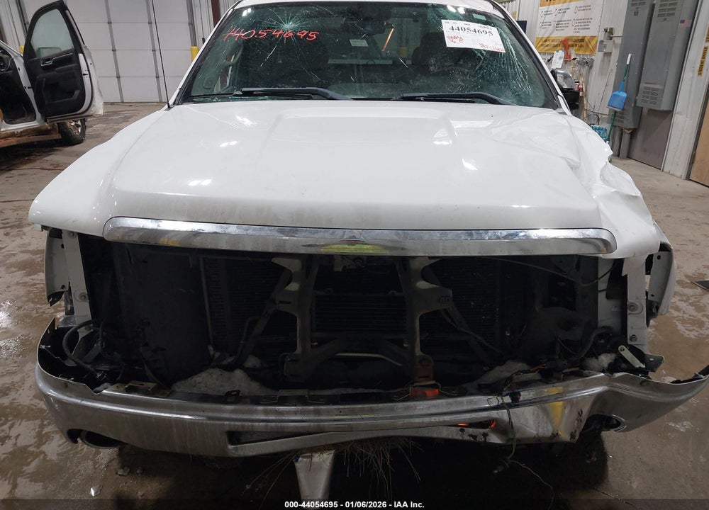 2010 GMC SIERRA 1500 SLE VIN: 1GTSKVE35AZ181869