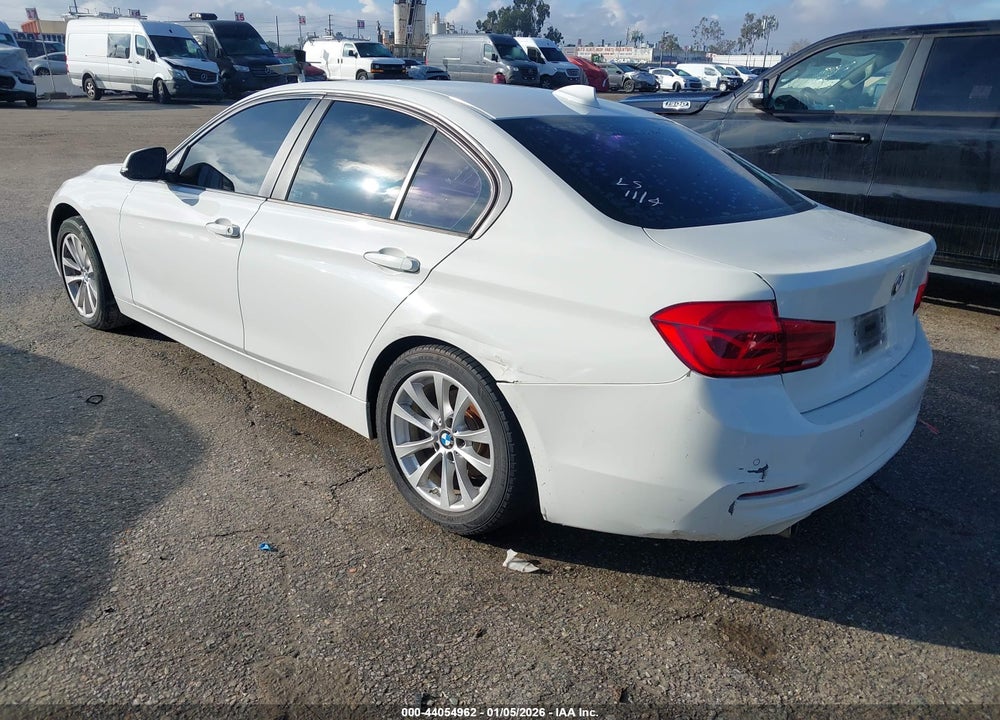 2017 BMW 320I VIN: WBA8E1G38HNU17517