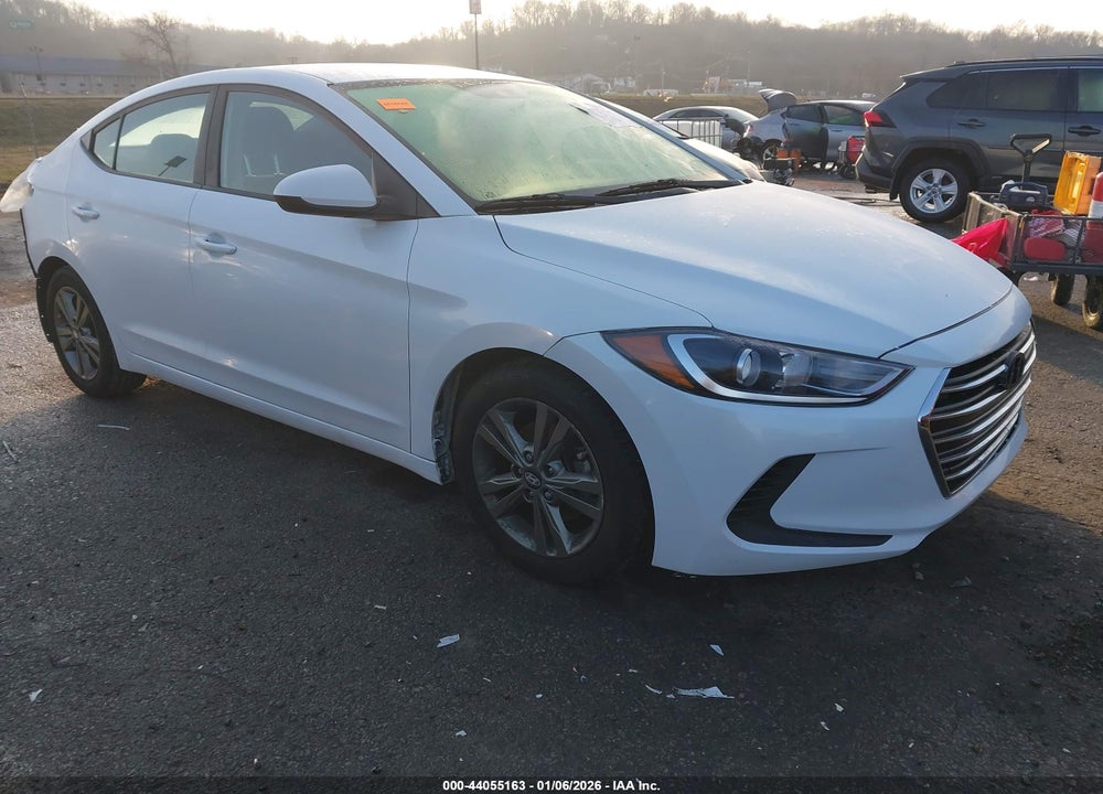 2018 HYUNDAI ELANTRA SEL VIN: 5NPD84LF2JH297908