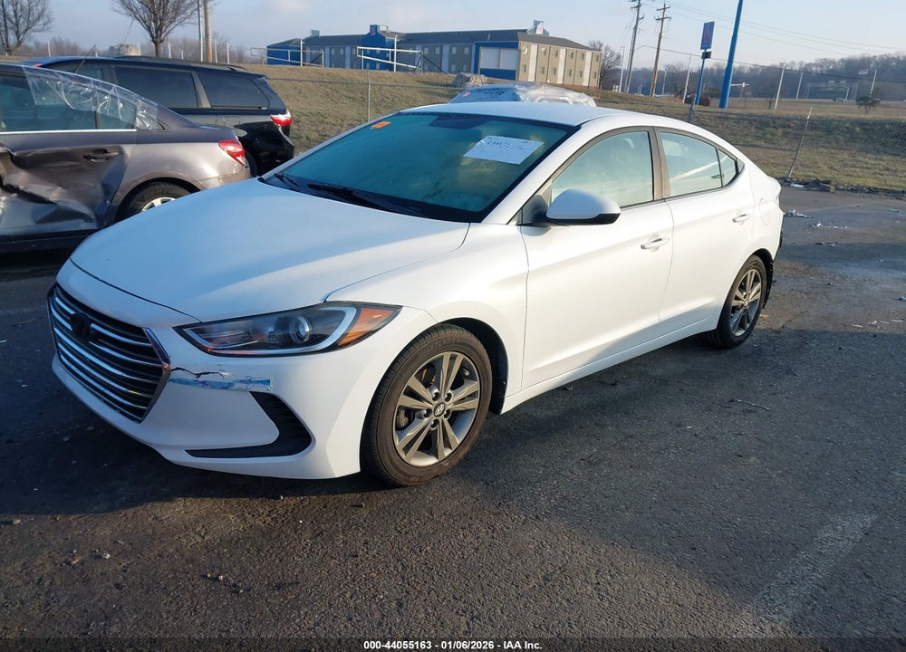 2018 HYUNDAI ELANTRA SEL VIN: 5NPD84LF2JH297908