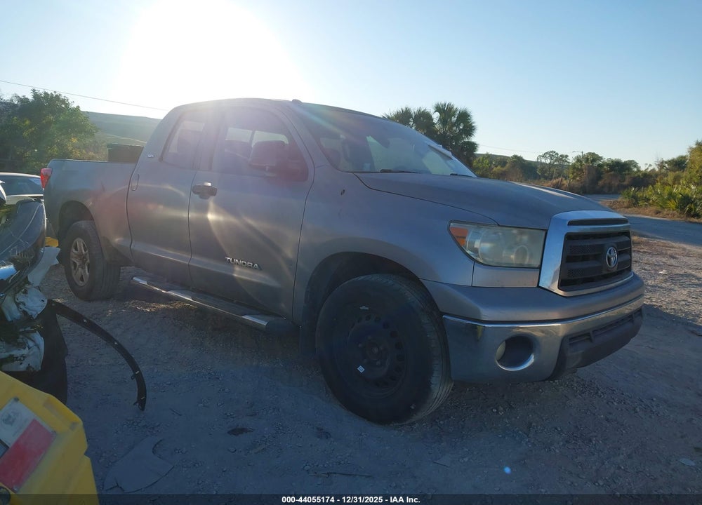 2011 TOYOTA TUNDRA GRADE 4.6L V8 VIN: 5TFRM5F1XBX031064