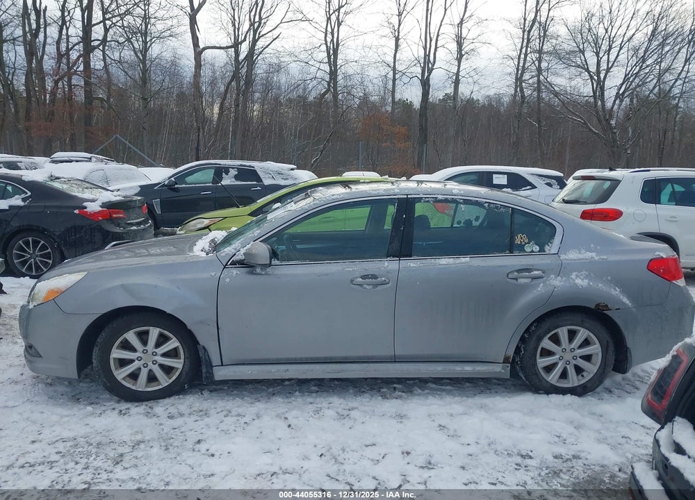 2010 SUBARU LEGACY 2.5I PREMIUM VIN: 4S3BMBG64A3238923